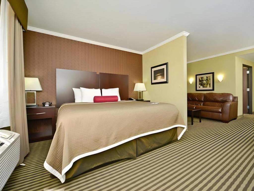 Best Western Plus Olathe Hotel Dış mekan fotoğraf