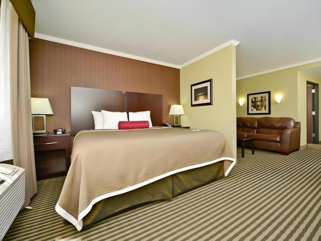 Best Western Plus Olathe Hotel Dış mekan fotoğraf