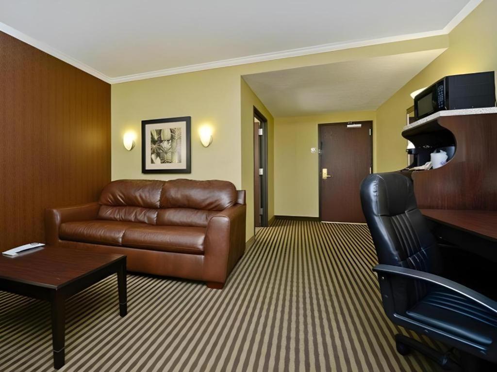 Best Western Plus Olathe Hotel Dış mekan fotoğraf